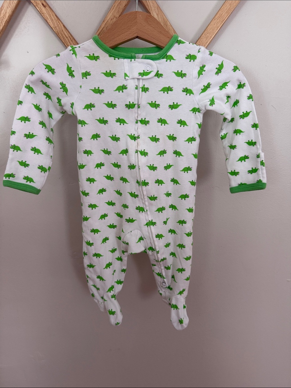Carter’s Simple Joys Baby Dinosaur Footed Sleeper Pajamas 0-3M Green